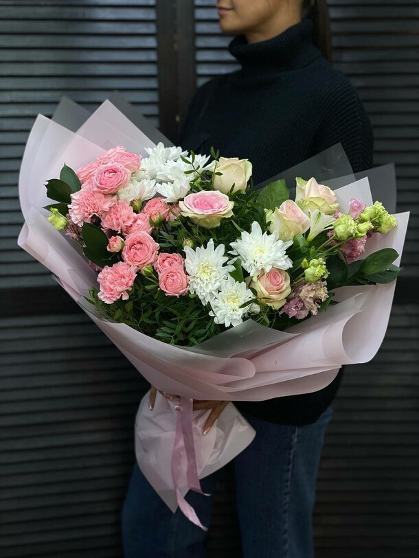 Букет цветов, артикул F1341965 - 9966 рублей, доставка по городу. Flawery - доставка цветов