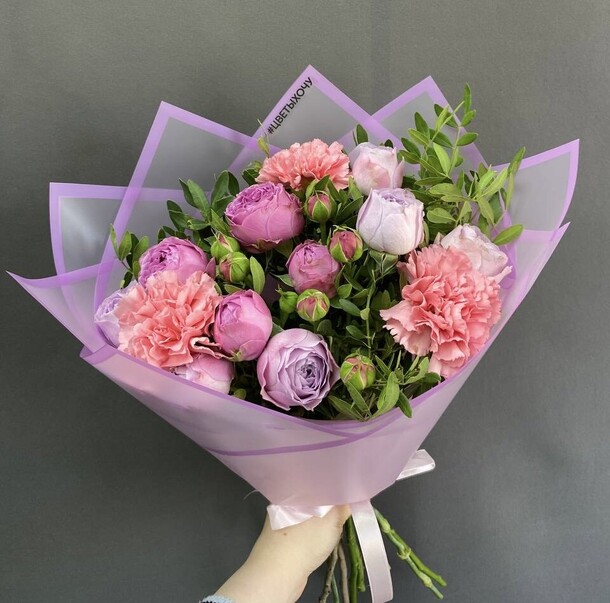 Букет с пионовидными розами, артикул F1280304 - 2600 рублей, доставка по городу. Flawery - доставка цветов