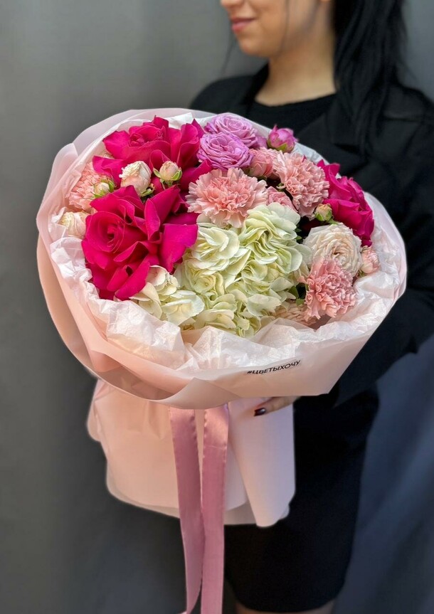 Сборный букет "мамина помада", артикул F1491132 - 6000 рублей, доставка по городу. Flawery - доставка цветов