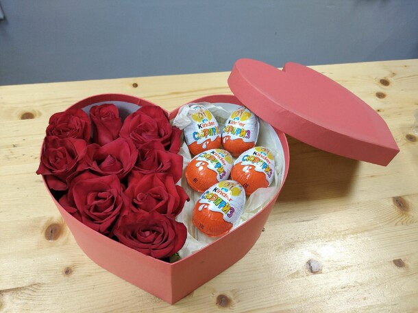 Валентинка 2, артикул F68987 - 4300 рублей, доставка по городу. Flawery - доставка цветов