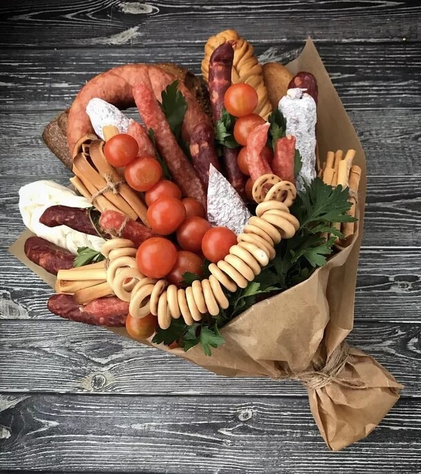 Съедобный букет, артикул F69903 - 4000 рублей, доставка по городу. Flawery - доставка цветов