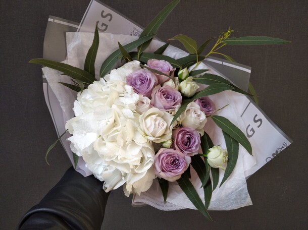 Авторский букет "мечты", артикул F85324 - 3200 рублей, доставка по городу. Flawery - доставка цветов