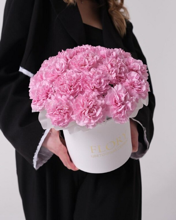 Коробка диантусов, артикул F1271874 - 7318 рублей, доставка по городу. Flawery - доставка цветов