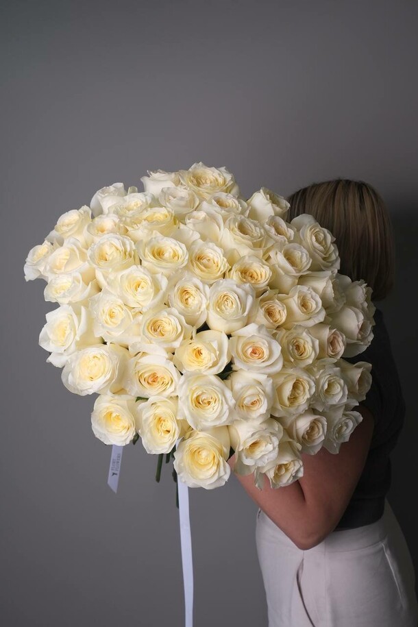 51 пионовидная роза, артикул F1323504 - 29282 рублей, доставка по городу. Flawery - доставка цветов