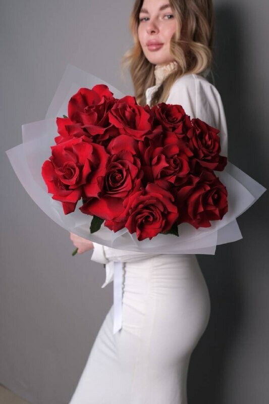 Букет французских роз, артикул F1364608 - 7139 рублей, доставка по городу. Flawery - доставка цветов