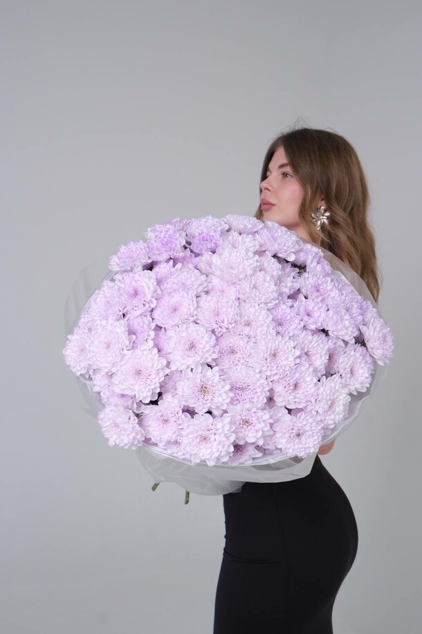Букет лавандовых хриантем, артикул F1425538 - 10670 рублей, доставка по городу. Flawery - доставка цветов