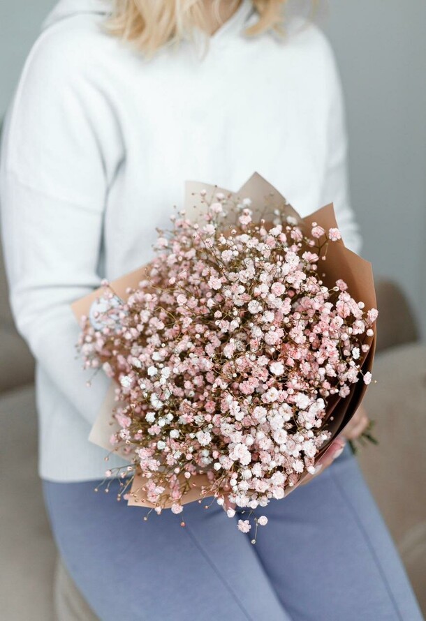 Персиковый букет из гипсофилы, артикул F1399709 - 2400 рублей, доставка по городу. Flawery - доставка цветов