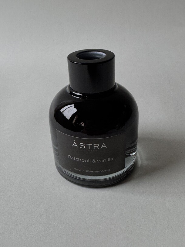 Диффузор для дома : пачули и ваниль, артикул F1359694 - 1950 рублей, доставка по городу. Flawery - доставка цветов