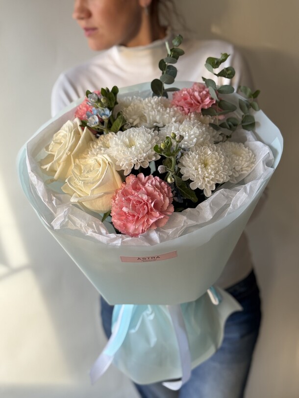 Букет небесный, артикул F1417690 - 4250 рублей, доставка по городу. Flawery - доставка цветов