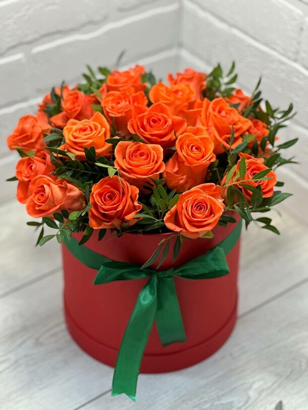 Розы в коробке "розы вау", артикул F1235745 - 8652 рублей, доставка по городу. Flawery - доставка цветов