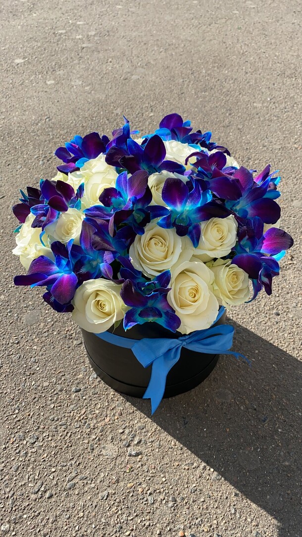 Сюрприз года, артикул F96554 - 10515 рублей, доставка по городу. Flawery - доставка цветов