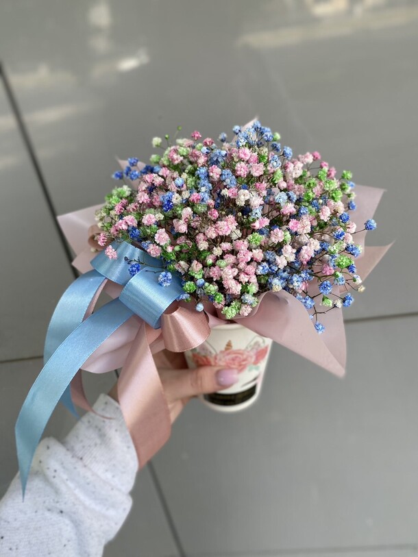 Композиция в стаканчике «милашка», артикул F1137474 - 1489 рублей, доставка по городу. Flawery - доставка цветов