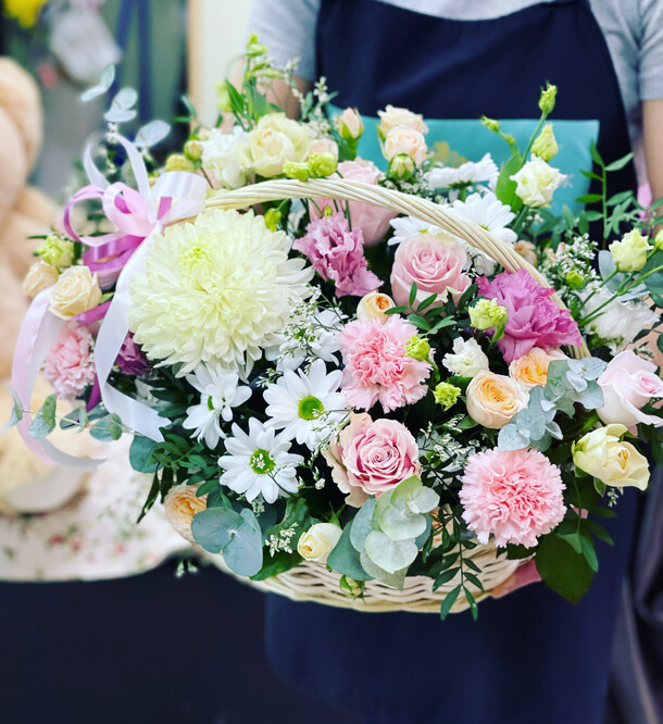 Корзина «вдохновение», артикул F1139906 - 10590 рублей, доставка по городу. Flawery - доставка цветов