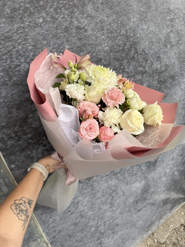 Букет « ты прекрасна», артикул F1406347 - 5590 рублей, доставка по городу. Flawery - доставка цветов