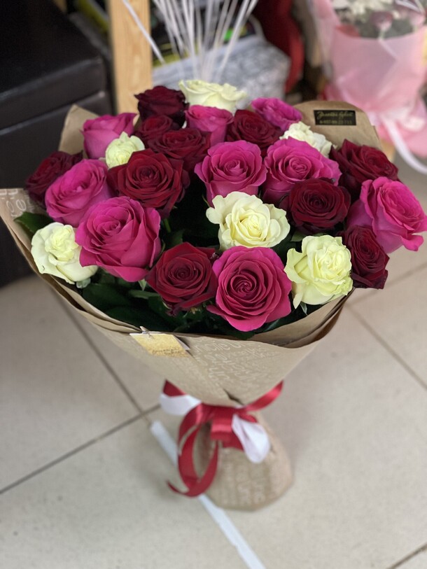 Букет «романтический этюд», артикул F89055 - 12930 рублей, доставка по городу. Flawery - доставка цветов