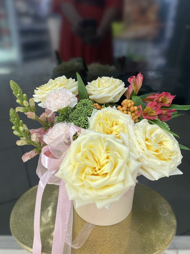 Торжество, артикул F1210095 - 7670 рублей, доставка по городу. Flawery - доставка цветов