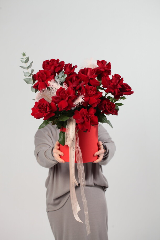 Волшебство в коробке, артикул F1253111 - 12480 рублей, доставка по городу. Flawery - доставка цветов