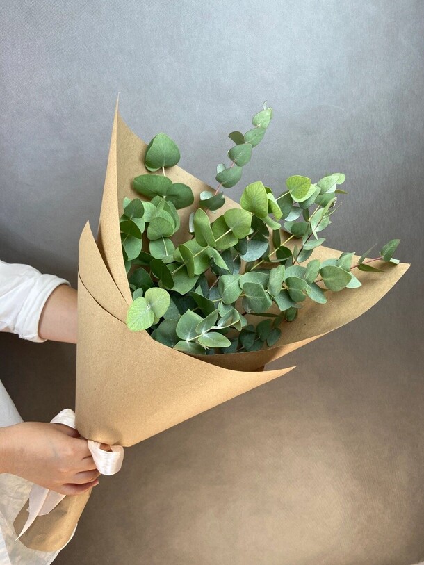 Букет из эвкалипта, артикул F1145662 - 1878 рублей, доставка по городу. Flawery - доставка цветов