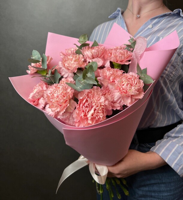 Букет розовых из диантусов, артикул F1170167 - 2818 рублей, доставка по городу. Flawery - доставка цветов