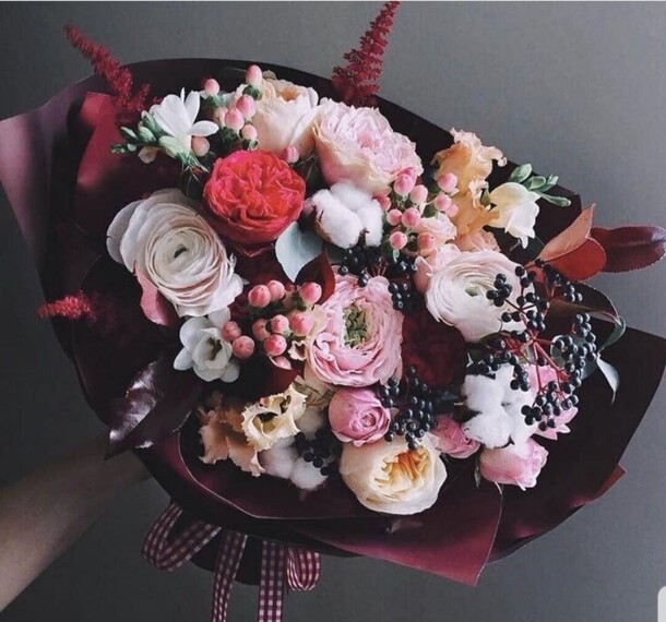 Для нее, артикул F102140 - 11000 рублей, доставка по городу. Flawery - доставка цветов