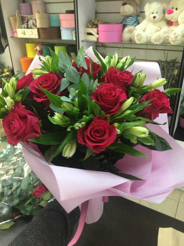 Искорка букет, артикул F102183 - 6589 рублей, доставка по городу. Flawery - доставка цветов