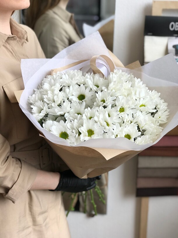 Букет «летнее утро», артикул F84147 - 3500 рублей, доставка по городу. Flawery - доставка цветов