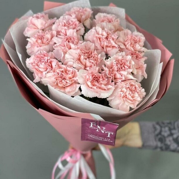 Гвоздика в розовых тонах, артикул F1264125 - 3948 рублей, доставка по городу. Flawery - доставка цветов