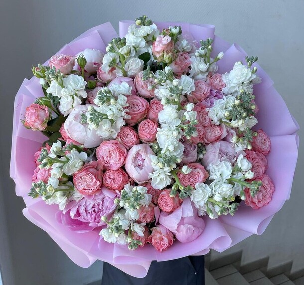 Букет микс, артикул F1295890 - 66000 рублей, доставка по городу. Flawery - доставка цветов