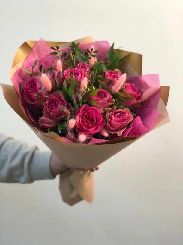 Букет "розовые мечты", артикул F1100863 - 5200 рублей, доставка по городу. Flawery - доставка цветов