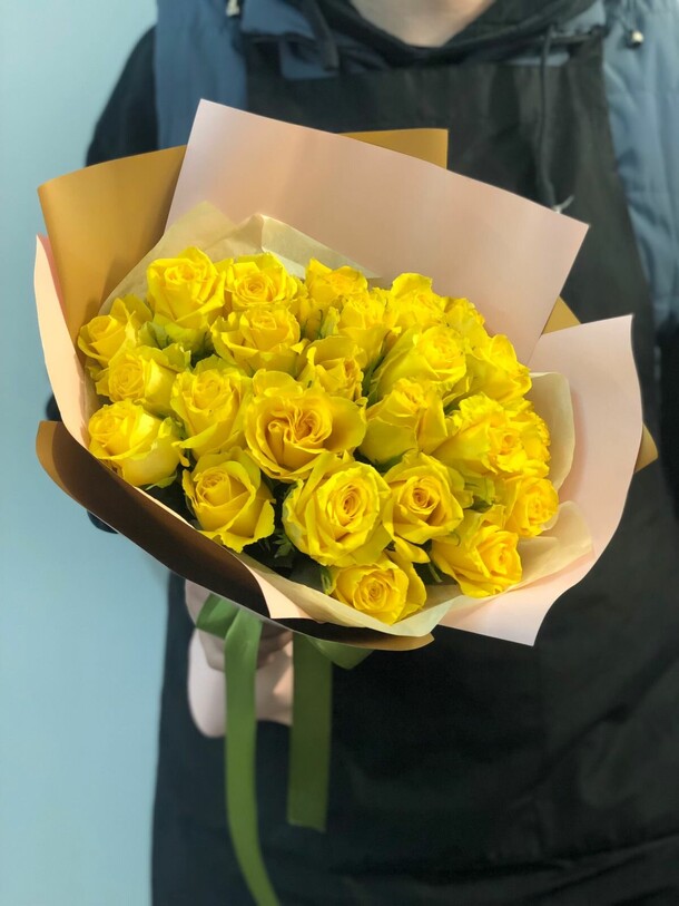 Букет роз солнышко, артикул F1257794 - 7750 рублей, доставка по городу. Flawery - доставка цветов