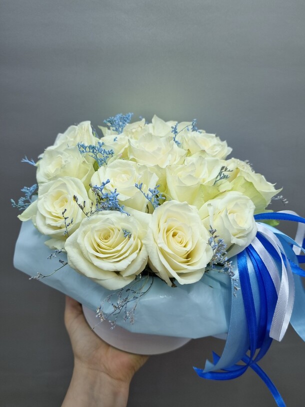 Розы в тумане, артикул F1087792 - 4348 рублей, доставка по городу. Flawery - доставка цветов