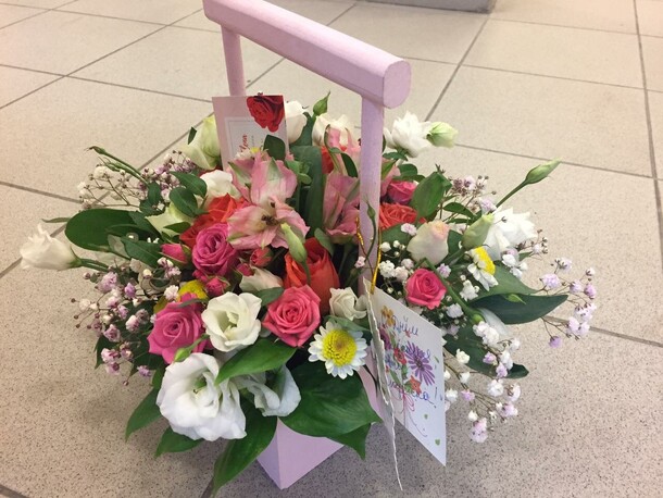 Ящик «фея», артикул F1092245 - 9580 рублей, доставка по городу. Flawery - доставка цветов