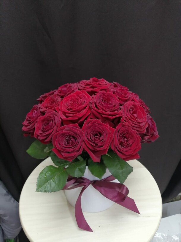 Коробка с розой ред наоми, артикул F1106038 - 6150 рублей, доставка по городу. Flawery - доставка цветов