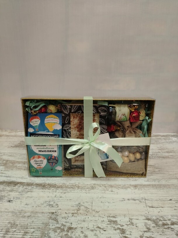 Подарочный набор, артикул F1369614 - 3100 рублей, доставка по городу. Flawery - доставка цветов