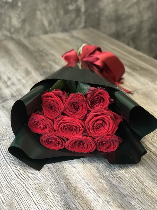 Букет «ред наоми 9», артикул F65554 - 2040 рублей, доставка по городу. Flawery - доставка цветов