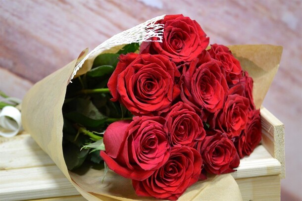 Букет эксплоер 11 шт, артикул F73150 - 5990 рублей, доставка по городу. Flawery - доставка цветов