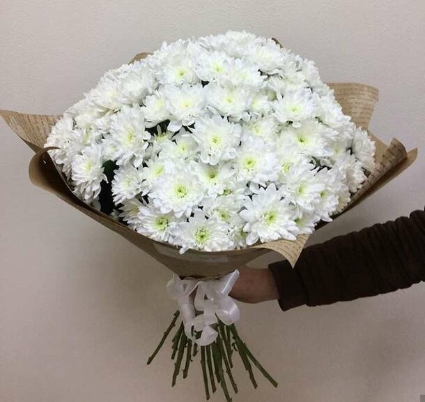 Букет «балтика 15», артикул F78611 - 7450 рублей, доставка по городу. Flawery - доставка цветов