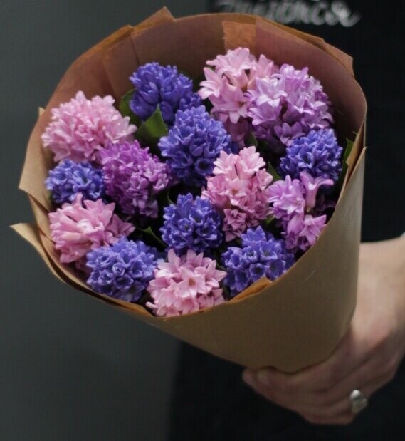 Гиацинт микс, артикул F81009 - 6362 рублей, доставка по городу. Flawery - доставка цветов