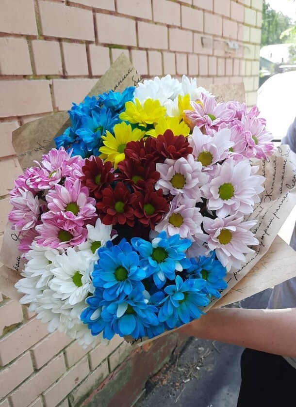 Букет «яркий», артикул F85458 - 2560 рублей, доставка по городу. Flawery - доставка цветов