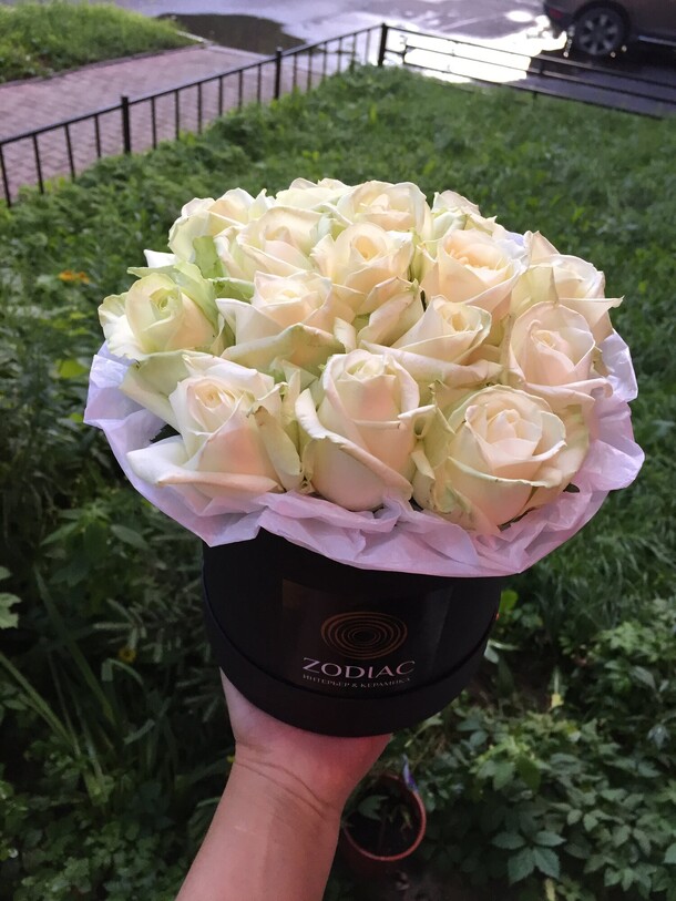 Коробка «люси», артикул F90772 - 4650 рублей, доставка по городу. Flawery - доставка цветов