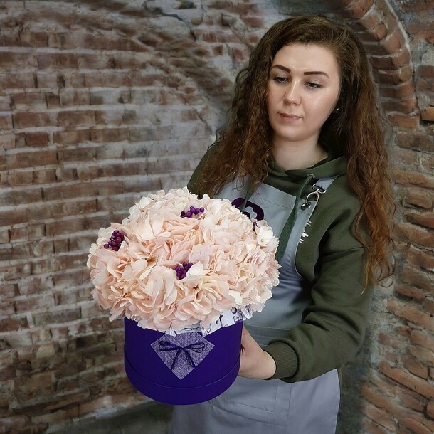 Черничный смузи, артикул F100654 - 4102 рублей, доставка по городу. Flawery - доставка цветов