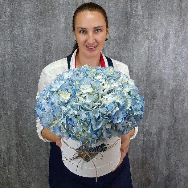 Небесные топазы, артикул F100852 - 6522 рублей, доставка по городу. Flawery - доставка цветов