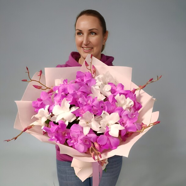 Цветущая сакура, артикул F1106778 - 5070 рублей, доставка по городу. Flawery - доставка цветов