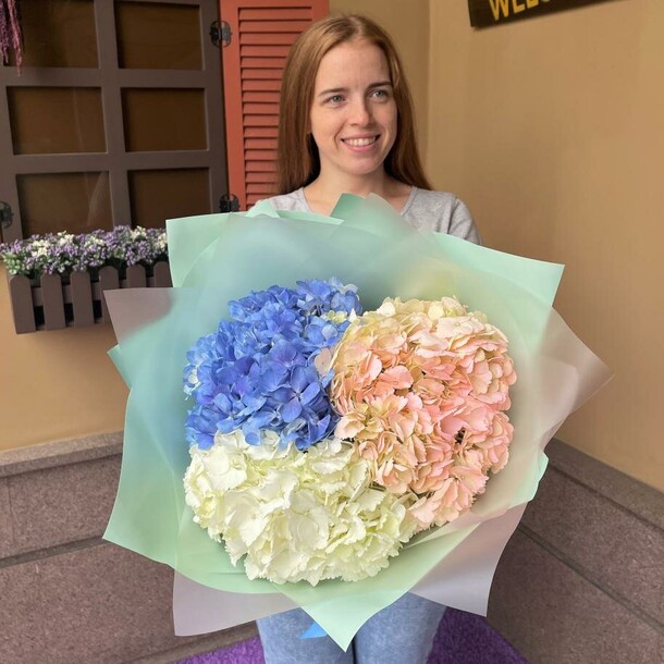 Облачный микс, артикул F1129886 - 3618 рублей, доставка по городу. Flawery - доставка цветов