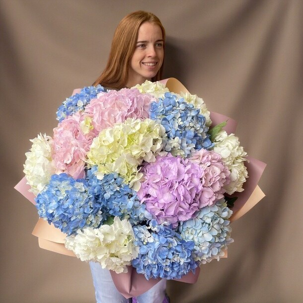 Радужные облака, артикул F1129888 - 11483 рублей, доставка по городу. Flawery - доставка цветов