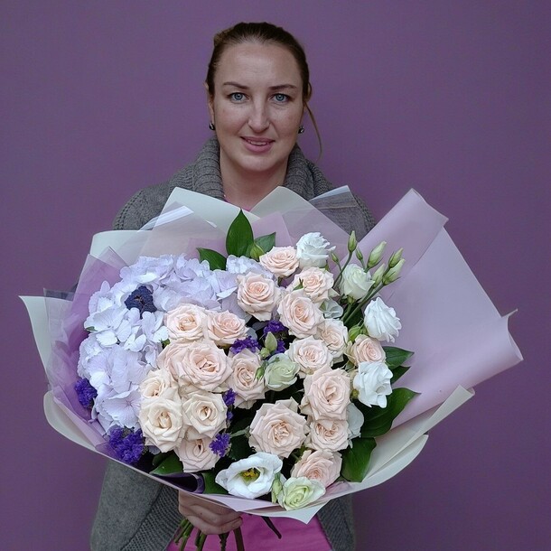 Лаванда флер, артикул F1146120 - 6038 рублей, доставка по городу. Flawery - доставка цветов