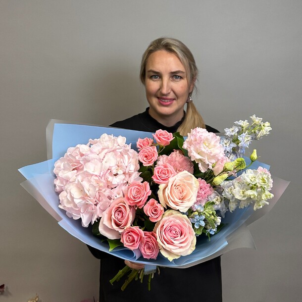 Счастье, артикул F1226726 - 7248 рублей, доставка по городу. Flawery - доставка цветов