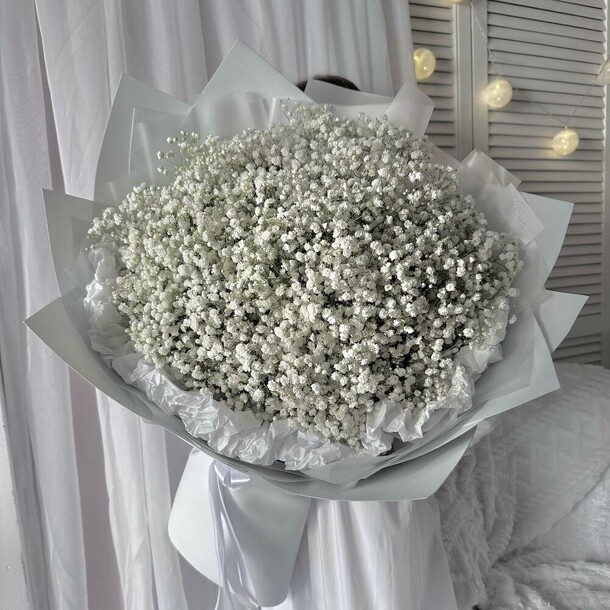 Большой wow букет из белой гипсофилы, артикул F1339887 - 9685 рублей, доставка по городу. Flawery - доставка цветов