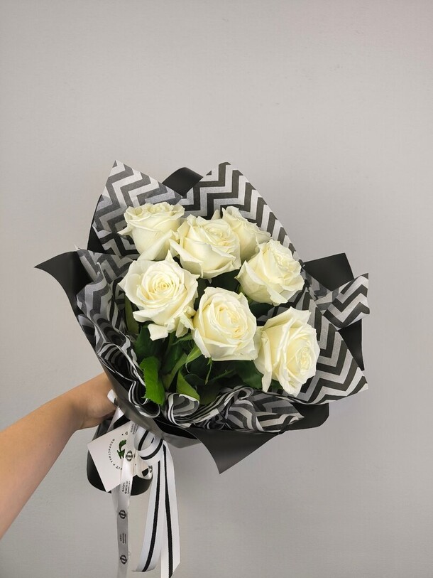 Розы плайя бланка, артикул F1318448 - 4220 рублей, доставка по городу. Flawery - доставка цветов