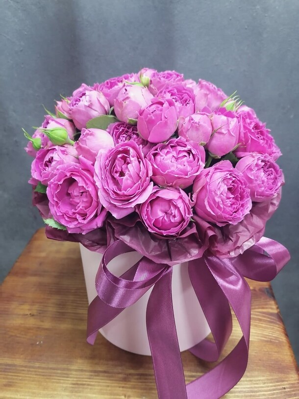 Коробочка с розами, артикул F102006 - 4169 рублей, доставка по городу. Flawery - доставка цветов